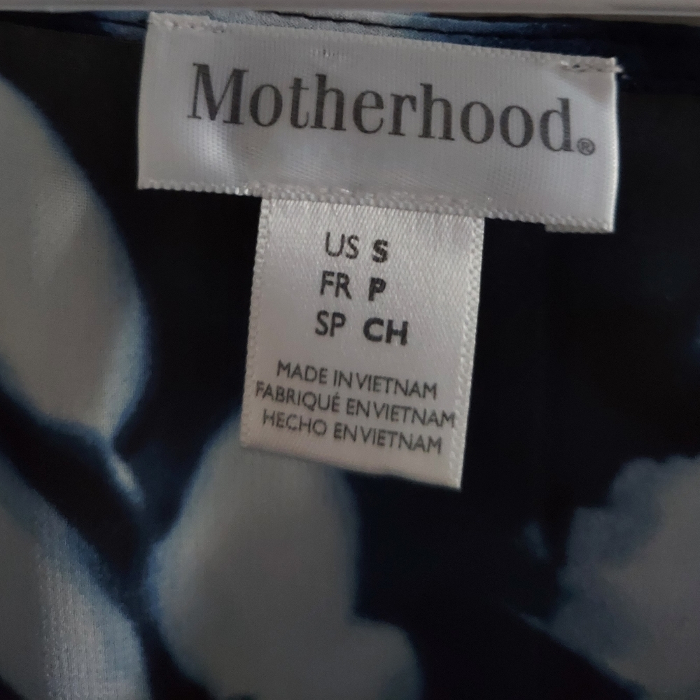 Maternity Blouse - Picture 2 of 2